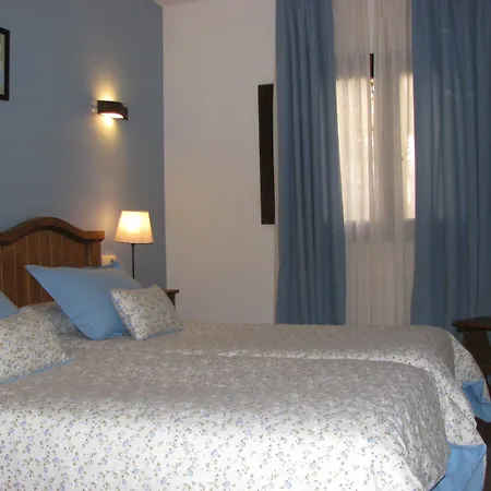 Sarrato Aparthotel 3*