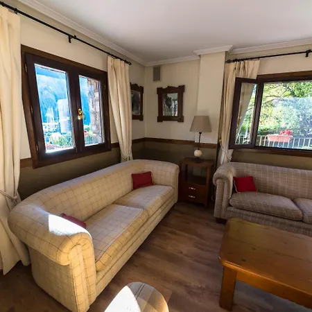 شقة فندقية Sarrato 3*