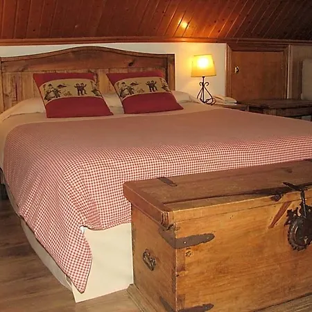 Sarrato Aparthotel 3*