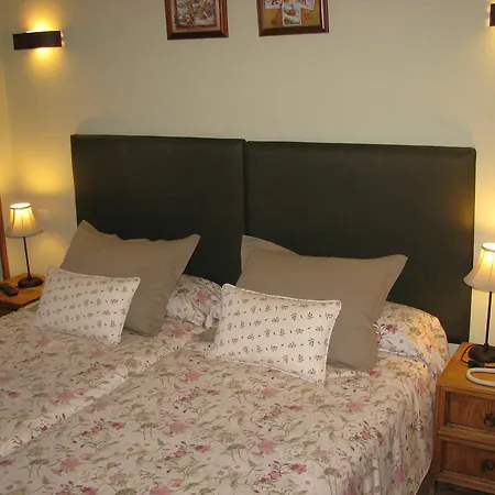 Sarrato Aparthotel 3*