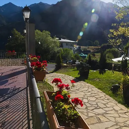 Aparthotel Sarrato 3*