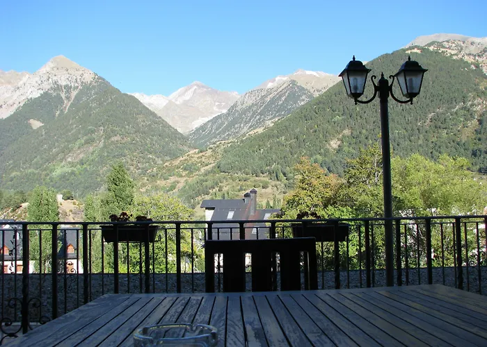 Sarrato Apart Otel Sallent de Gállego