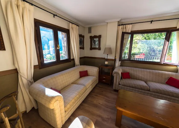 Apart Otel Sarrato 3*