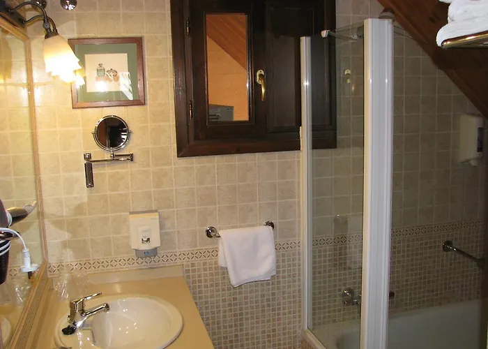 Sarrato Apart Otel Sallent de Gállego